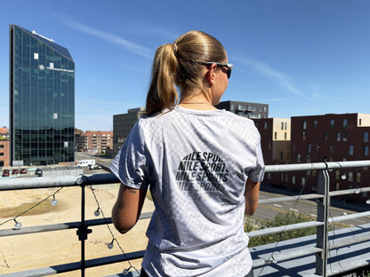 MS T-Shirt Lysegrå // Damer