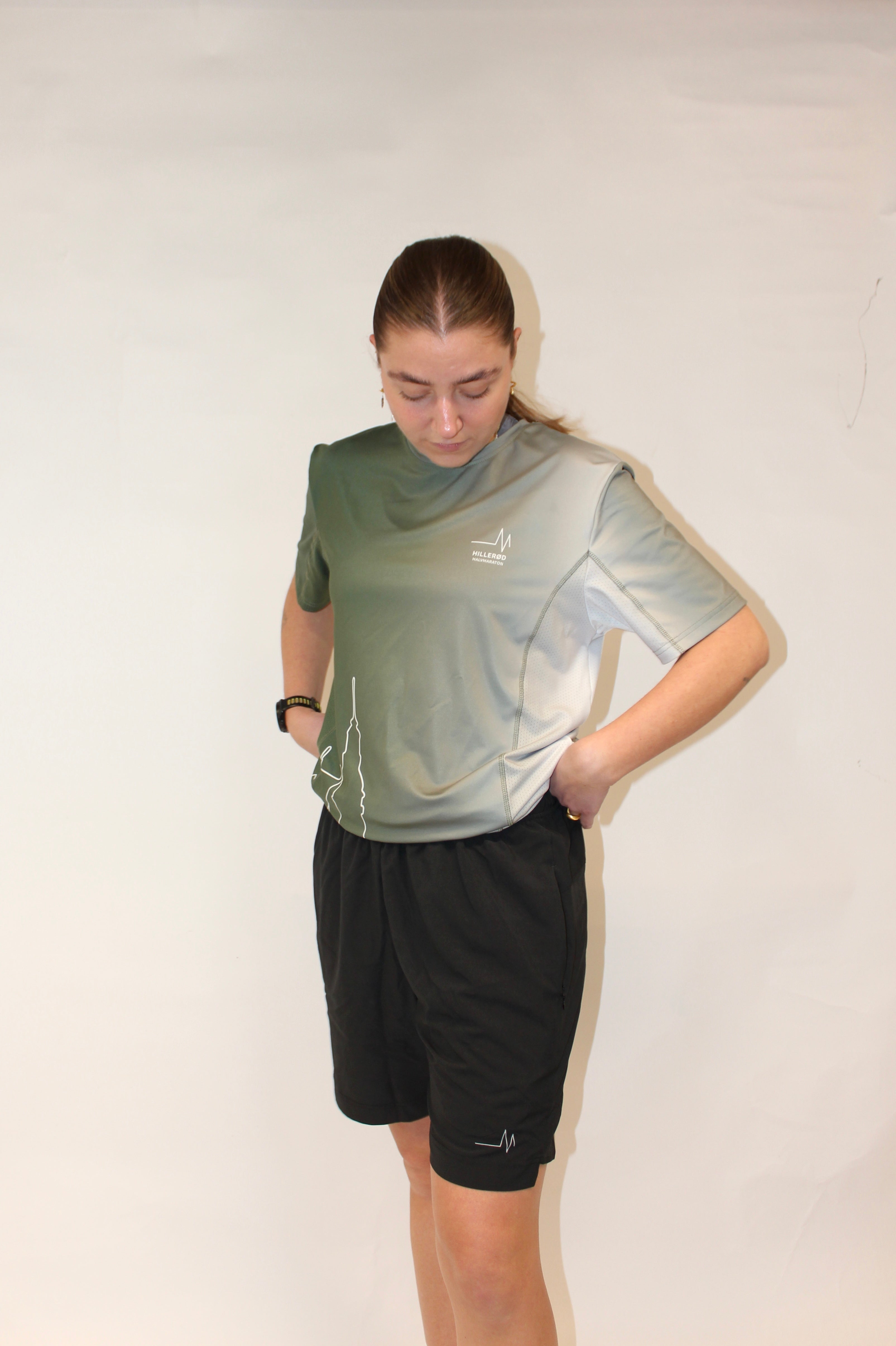 Hillerød Halvmarathon 2026 T-Shirt // Damer