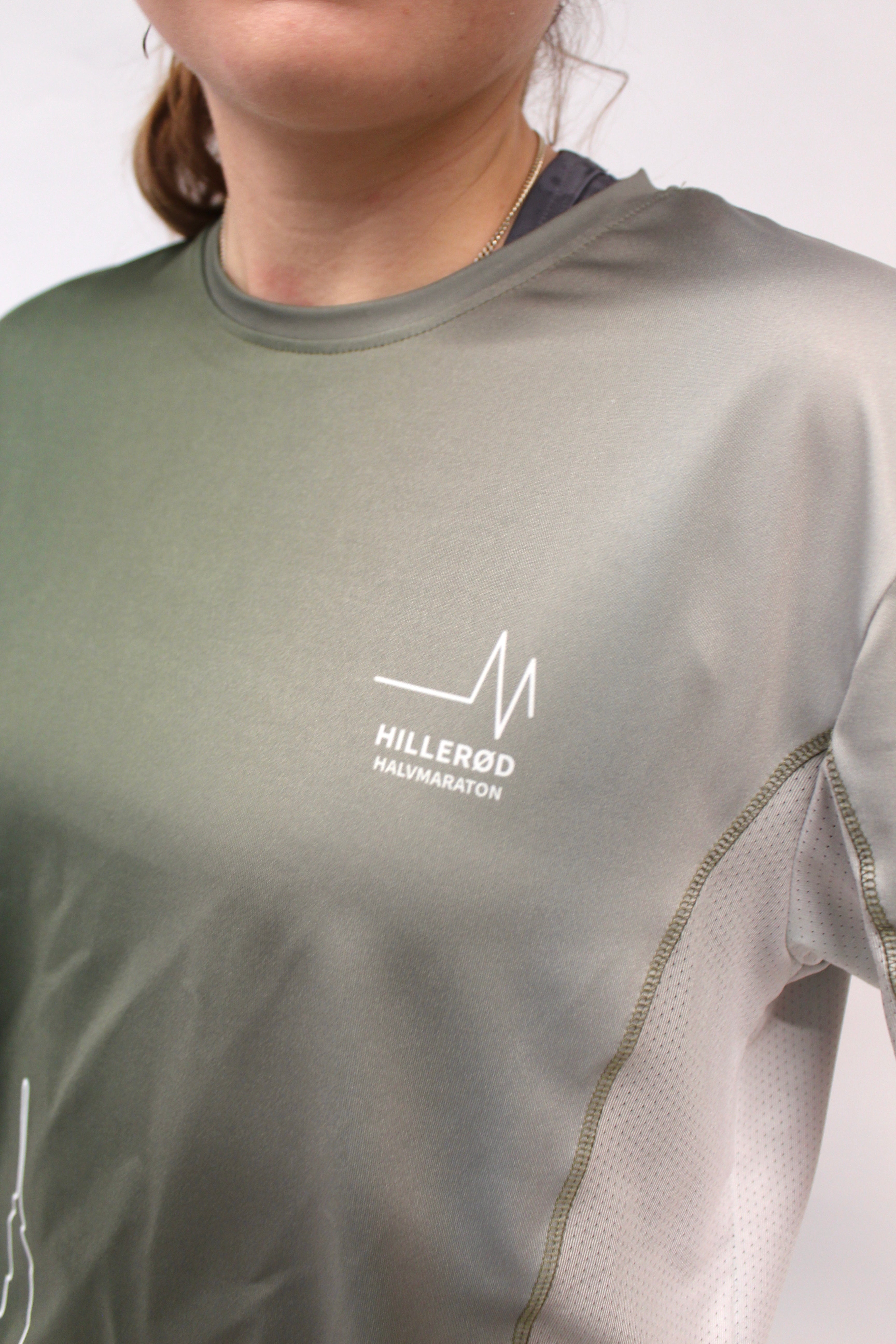 Hillerød Halvmarathon 2026 T-Shirt // Damer