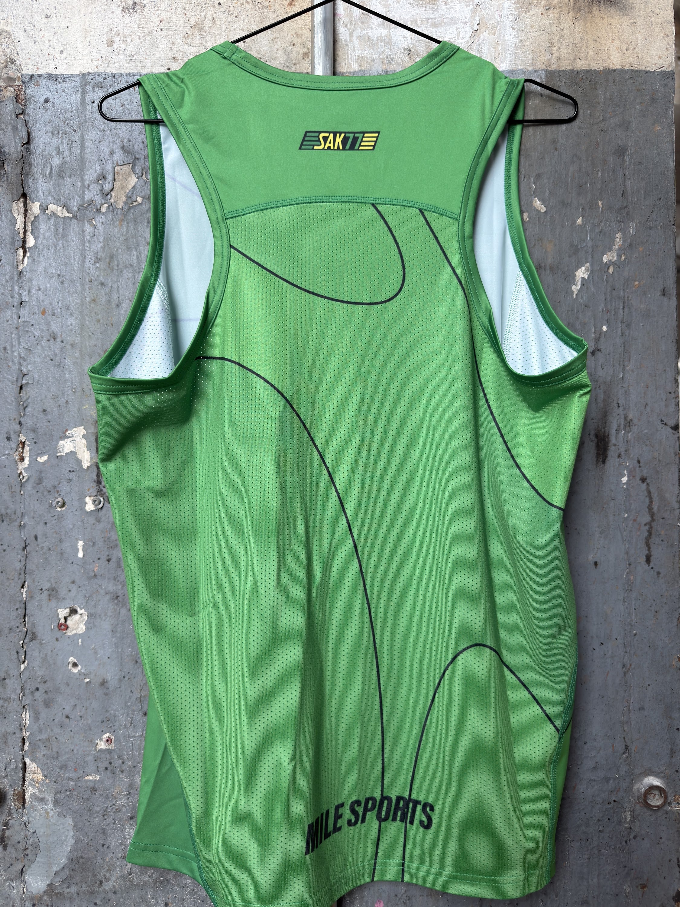 SAK77 Singlet // Herrer – Produktfoto bagside