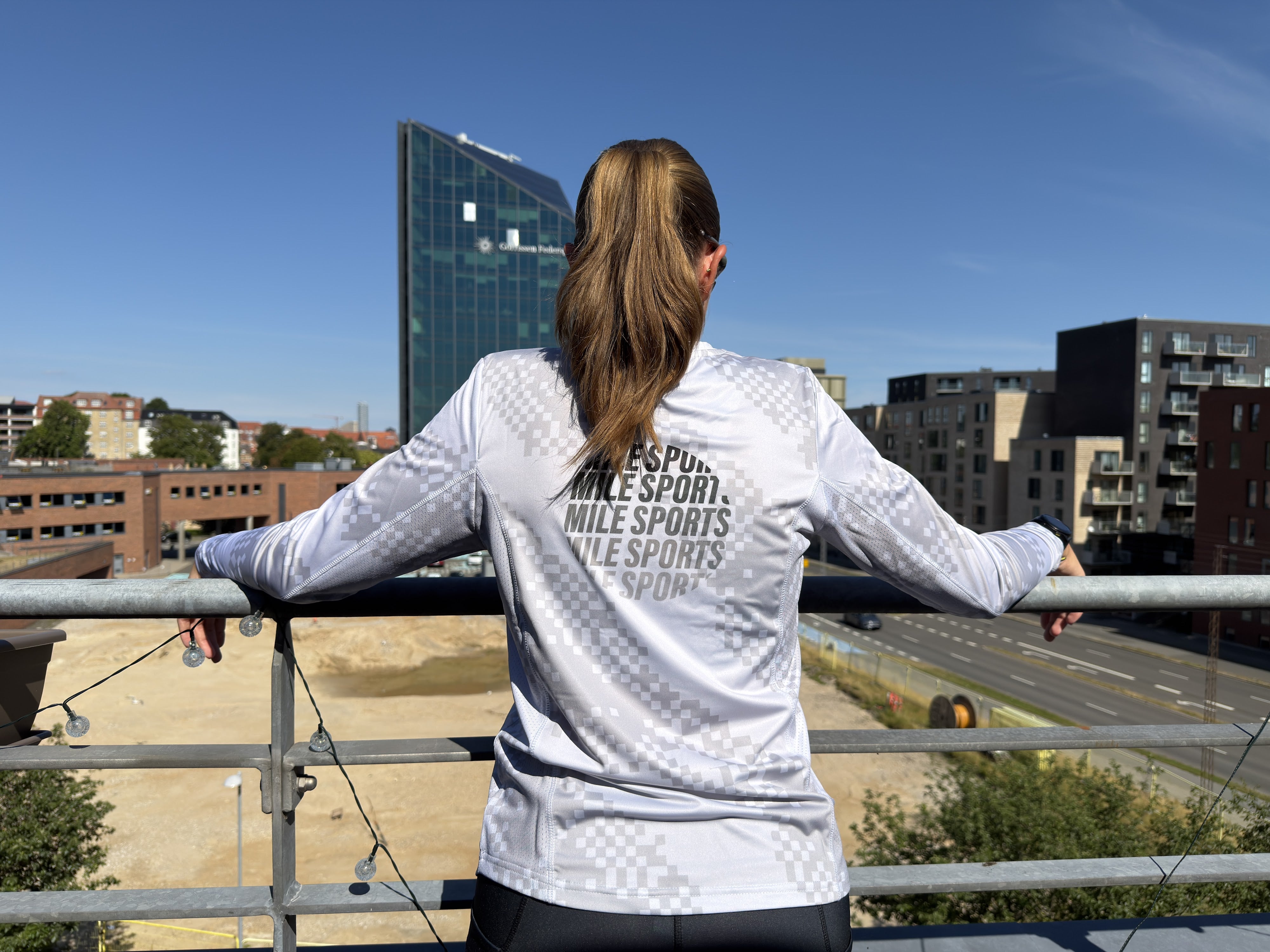 MS Long Sleeve T-Shirt Lysegrå // Damer